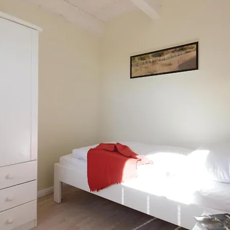 4 Bedroom In Holiday home
