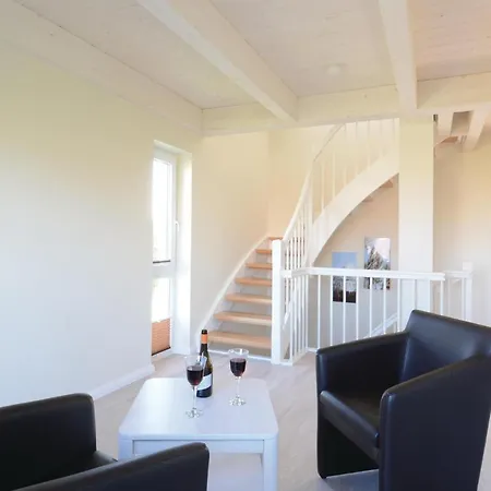 Holiday home 4 Bedroom In Dagebuell
